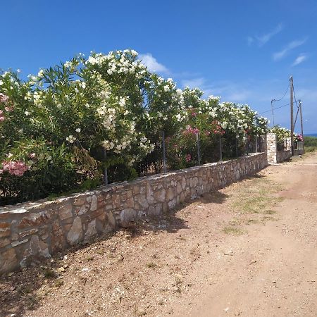 Ambra Villa Астрис Екстериор снимка